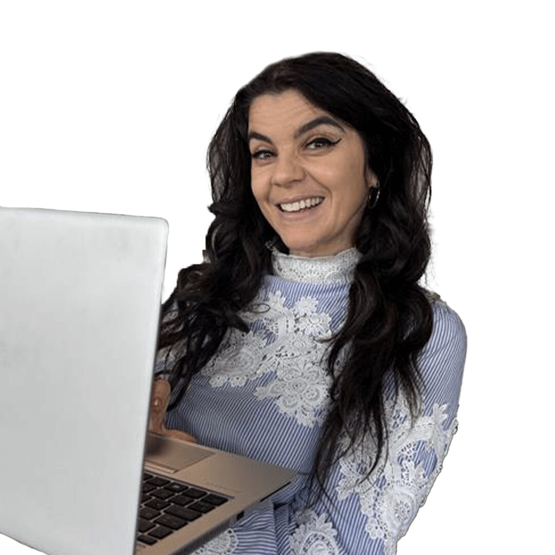 bekah-shoukry-hover